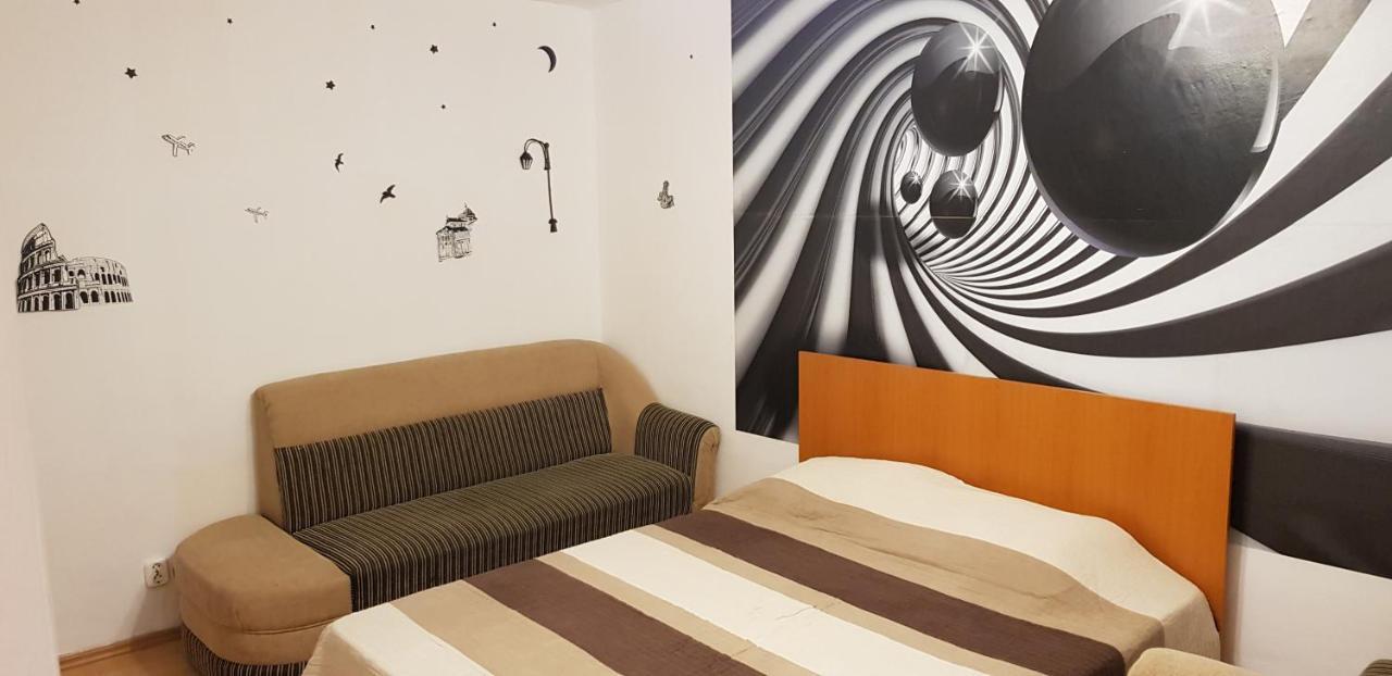 Garsoniera Horezu Apartment Bagian luar foto