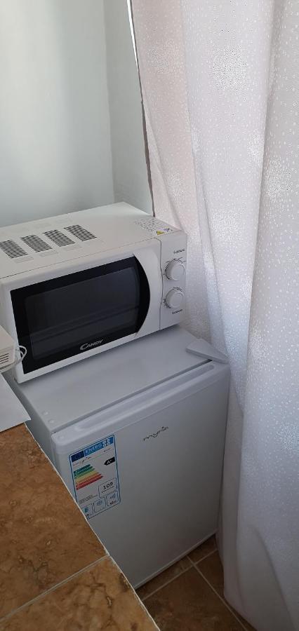 Garsoniera Horezu Apartment Bagian luar foto